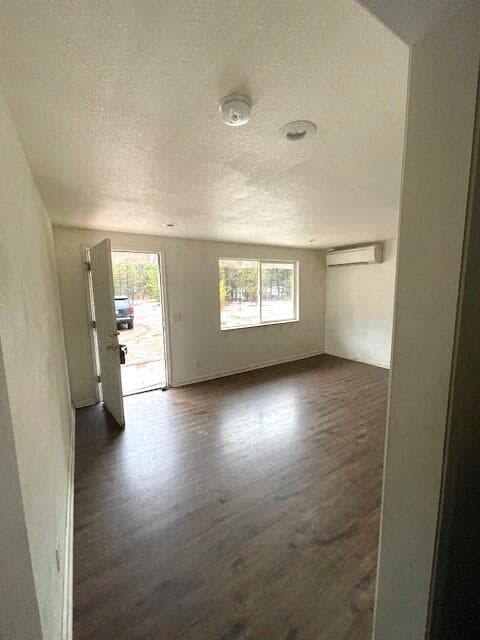 Photo of 16022 Bull Bat Lane 5 of 19