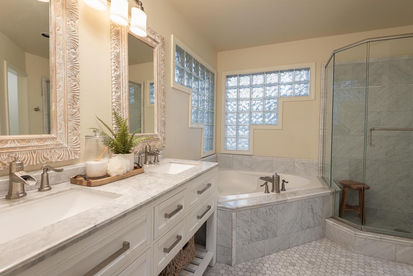 Photo of 2112 Mountain Quail Drive 11 of 18