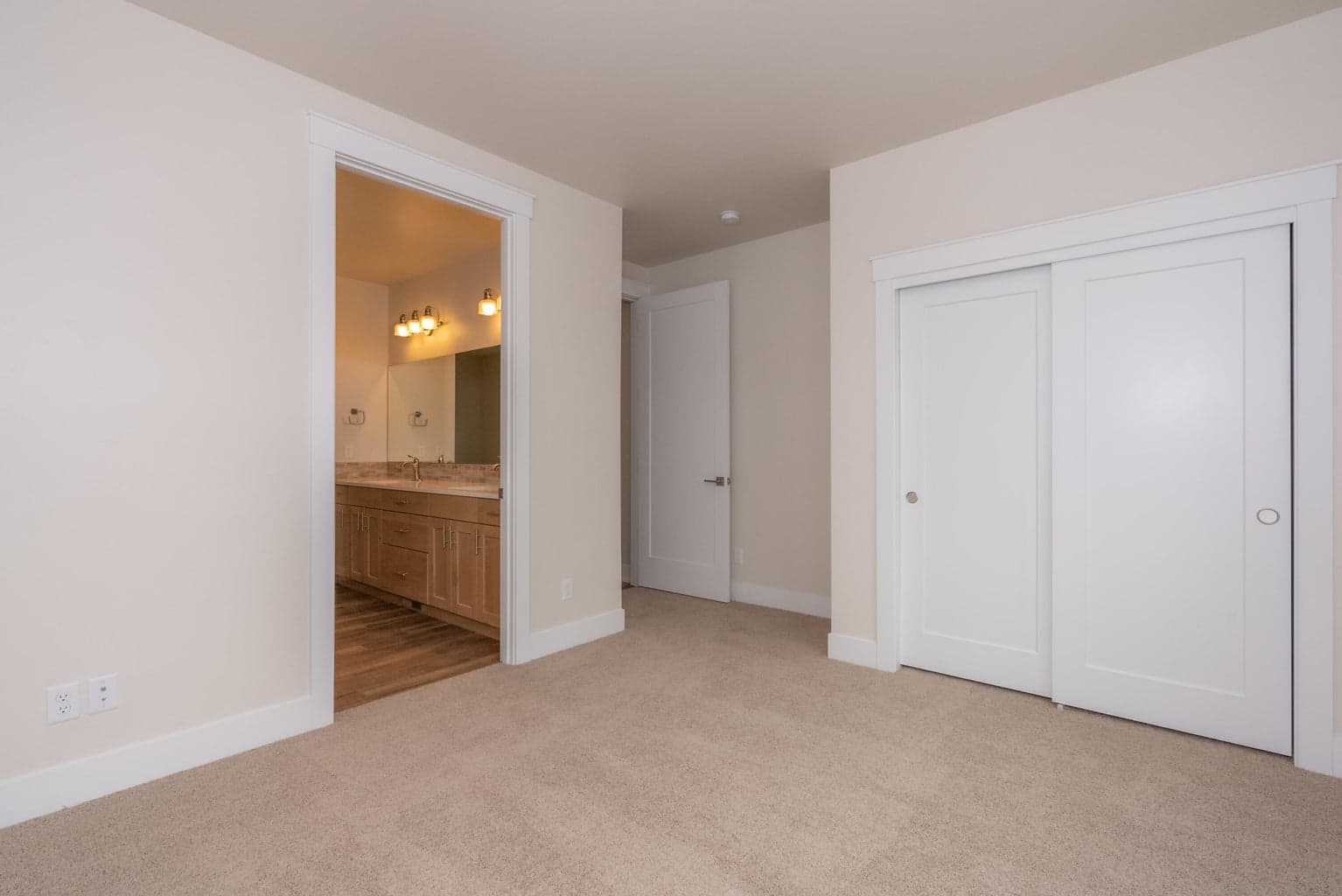 Photo of 2767 NW 23rd Loop 31 of 63