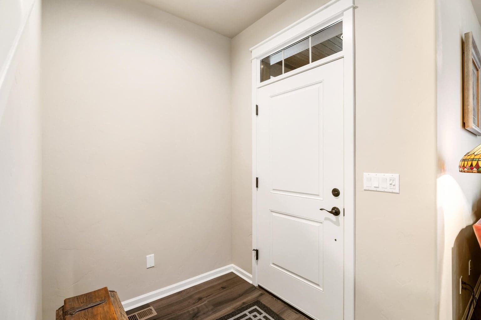 Photo of 2850 Yew Park 4 of 28