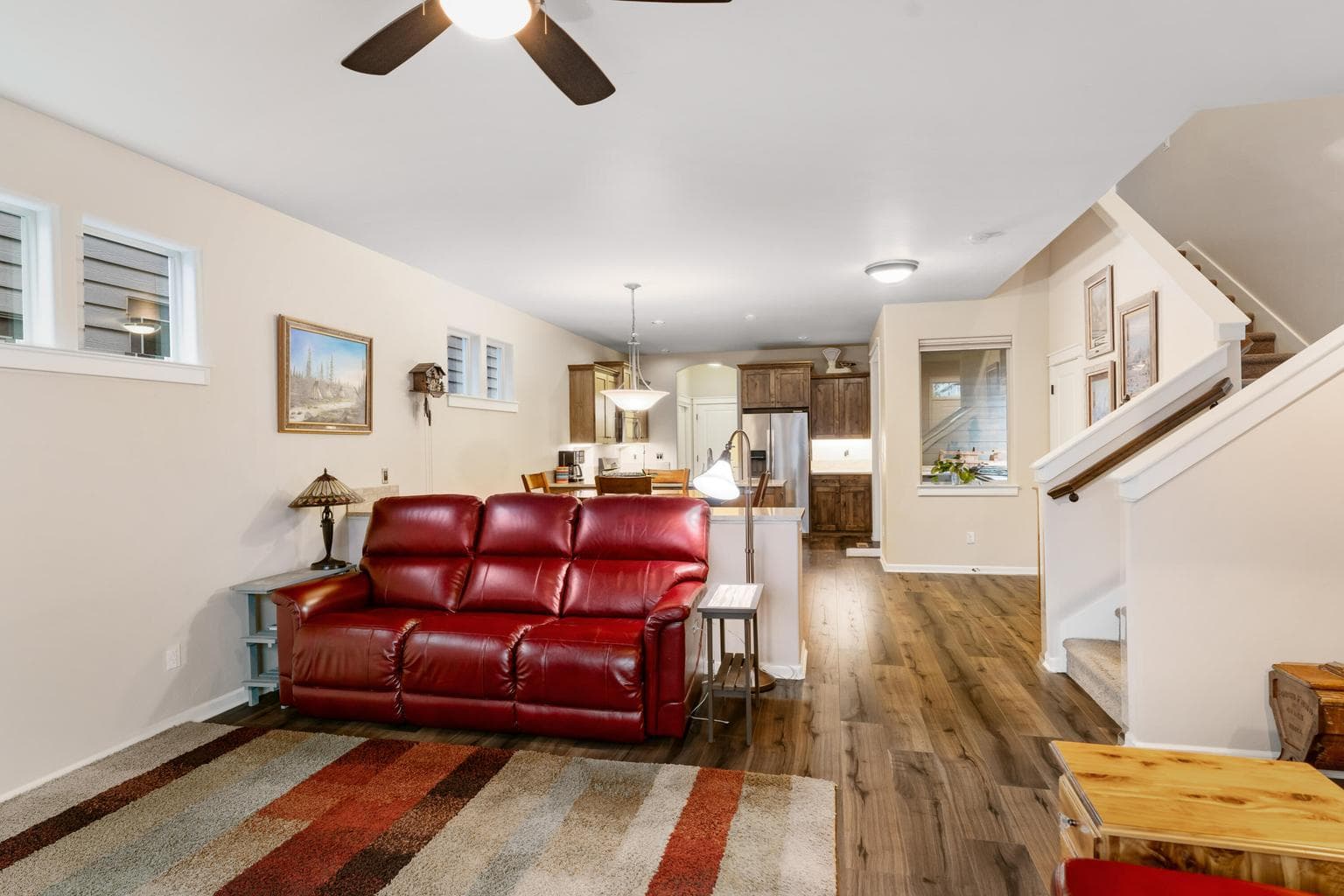 Photo of 2850 Yew Park 5 of 28