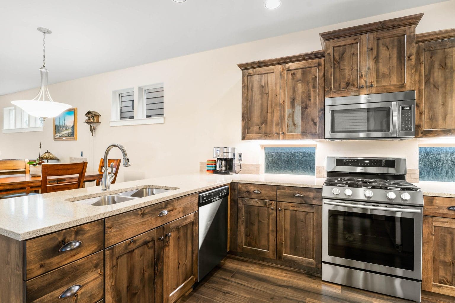 Photo of 2850 Yew Park Lane 9 of 28