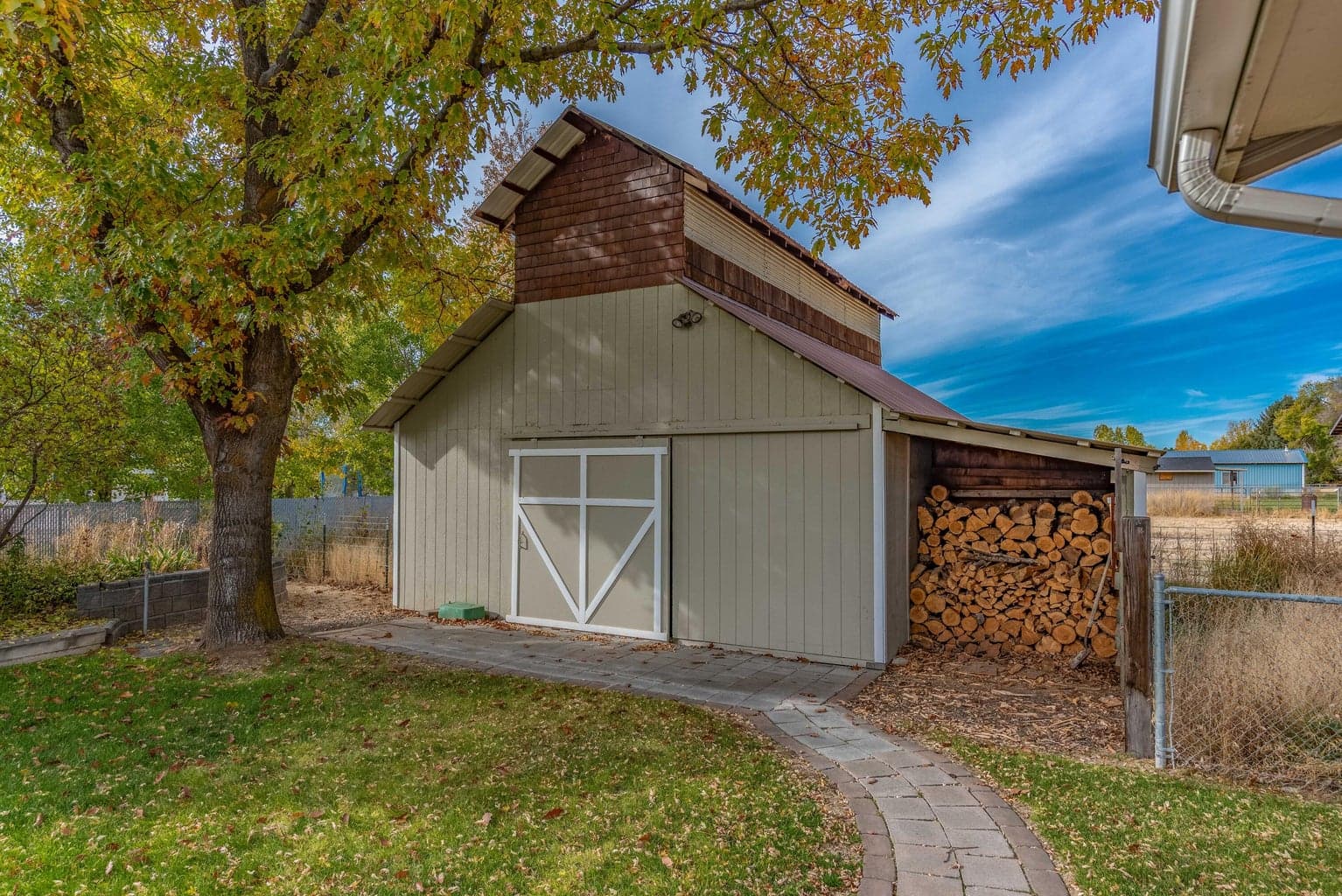 Photo of 544 Apollo Road 15 of 51
