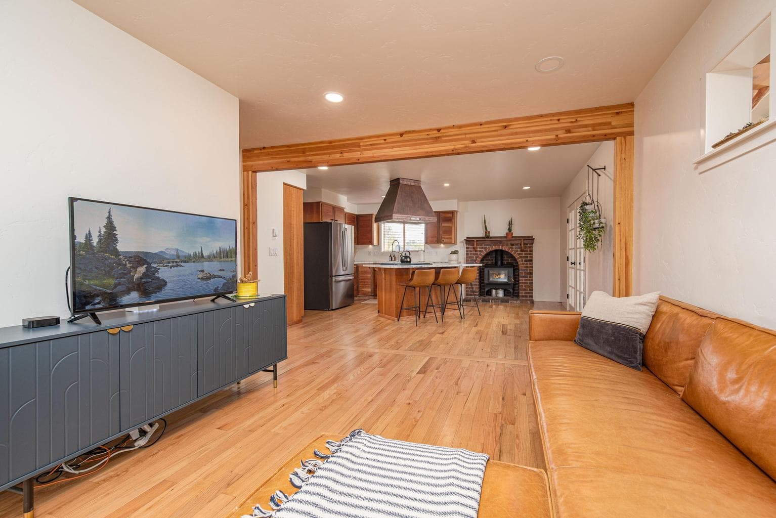 Photo of 544 Apollo Road 25 of 51
