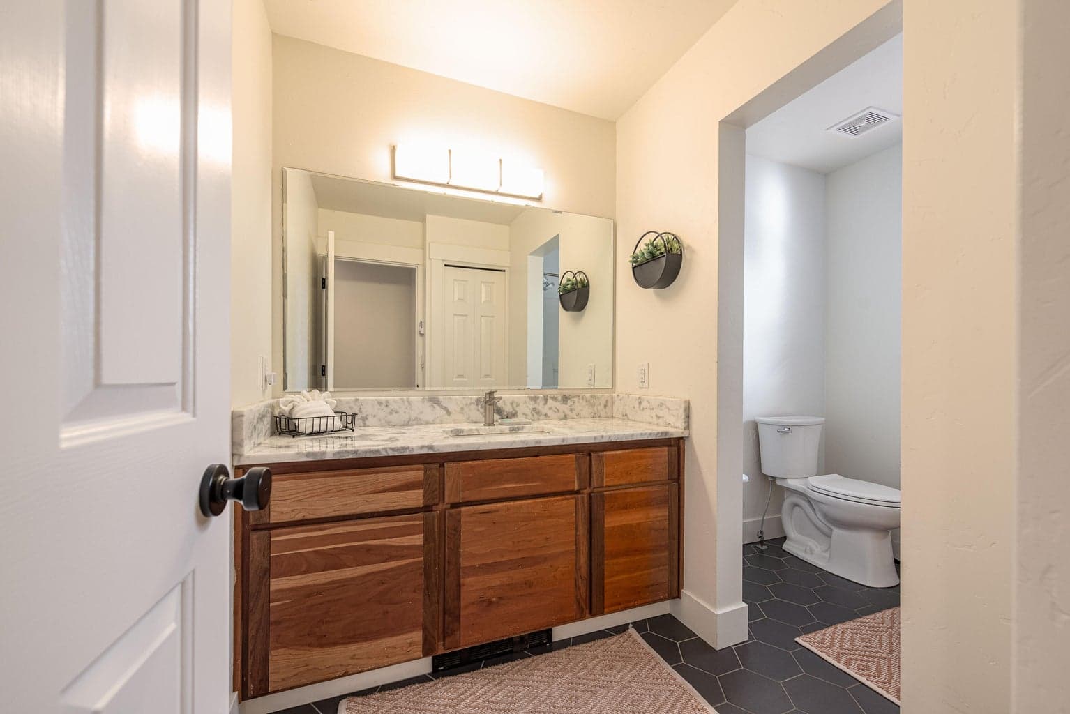 Photo of 544 Apollo Road 48 of 51
