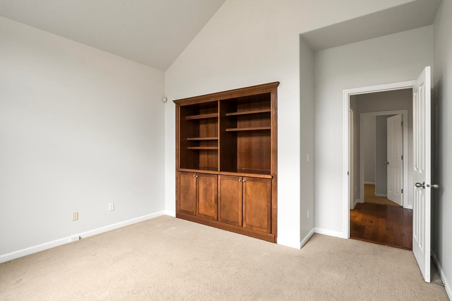 Front Bedroom/Den
