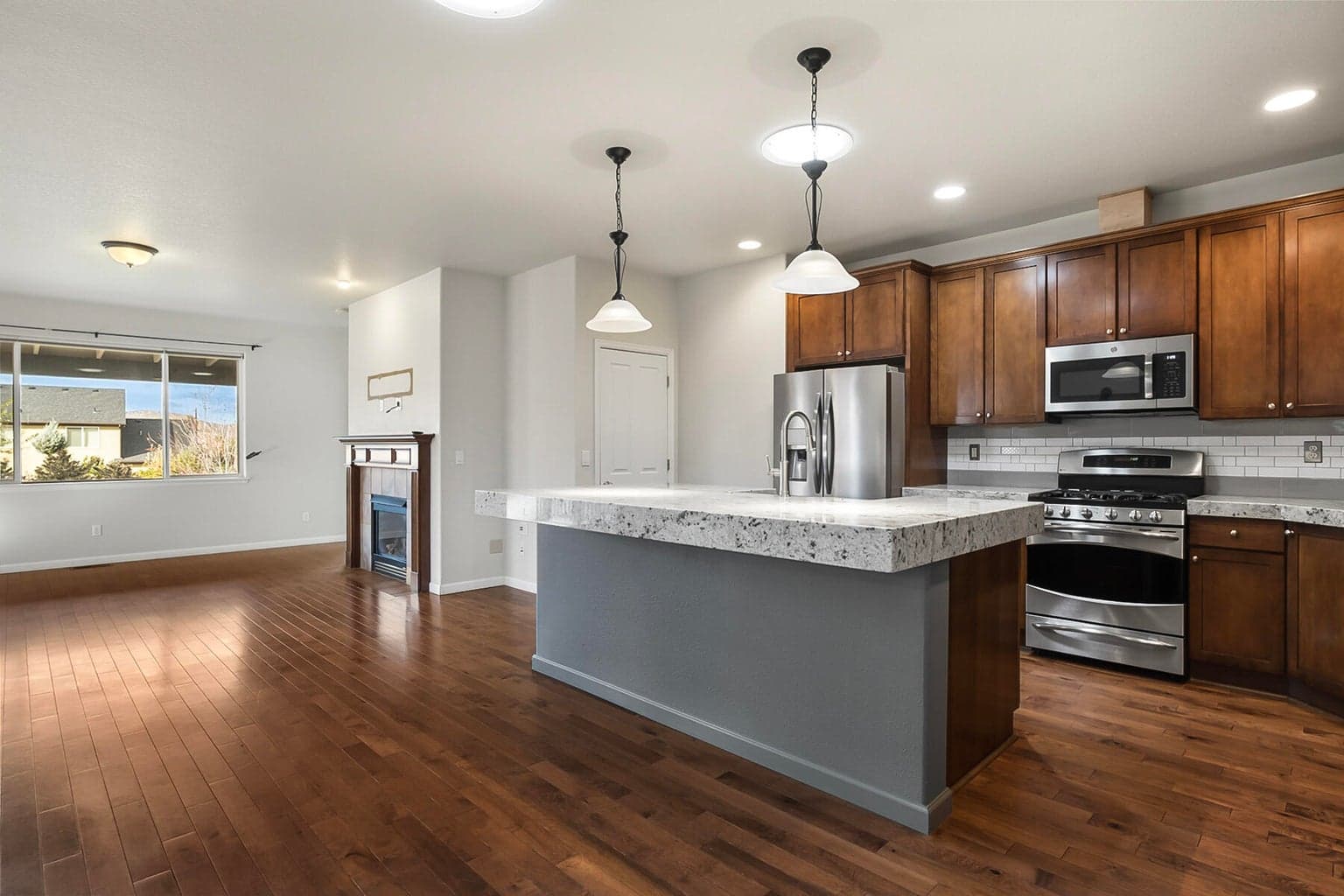 Photo of 2865 SW 49th Street 21 of 44