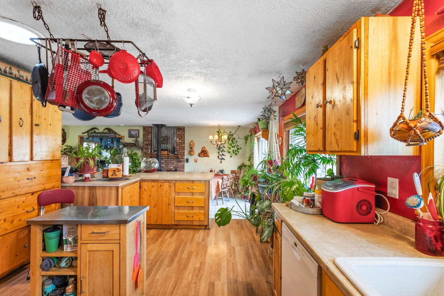 Photo of 775 SE Tumbleweed Lane 15 of 46