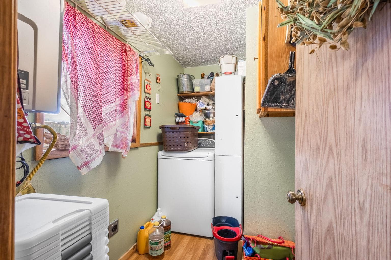 Photo of 775 SE Tumbleweed Lane 27 of 46