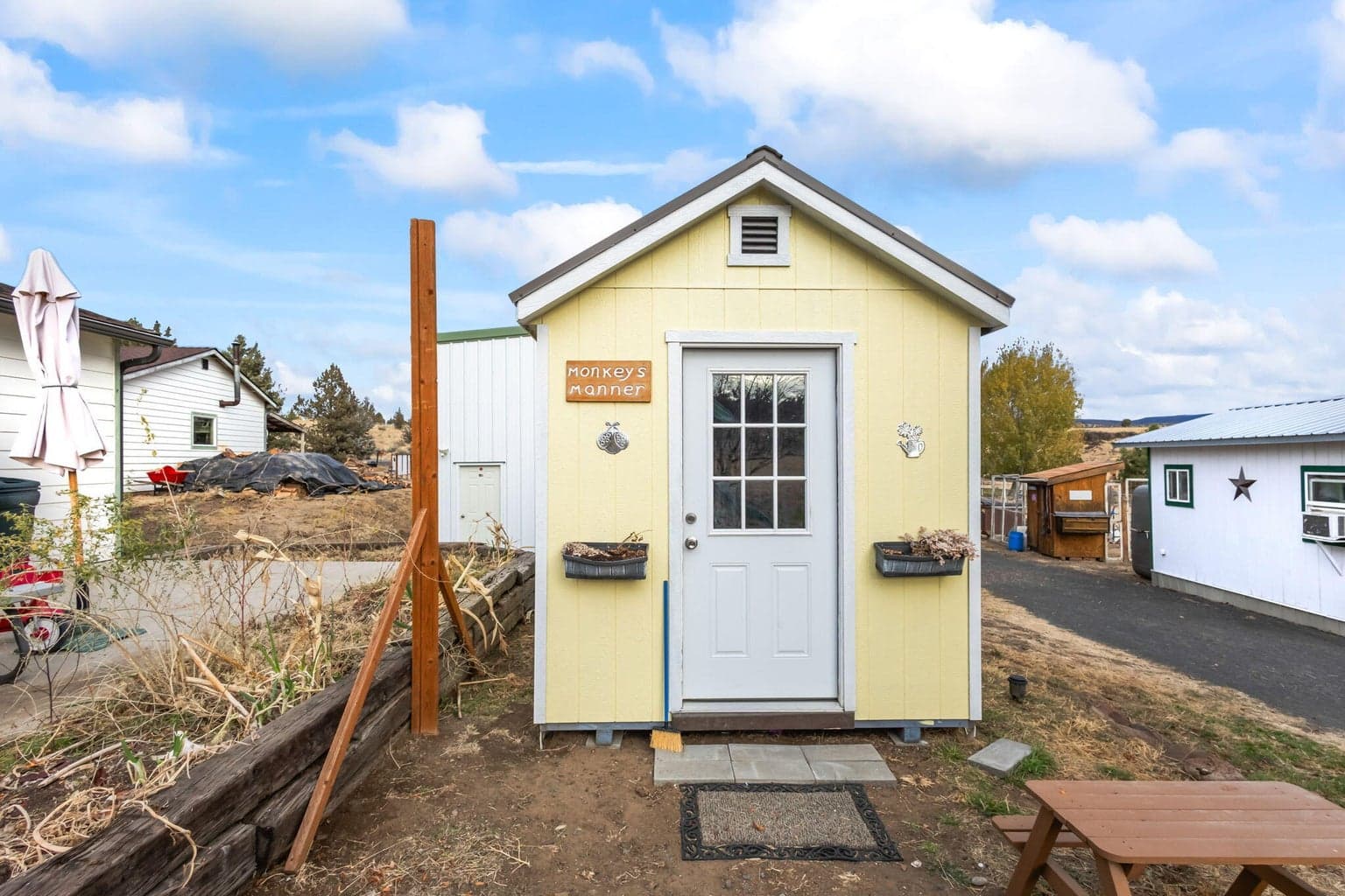 Photo of 775 SE Tumbleweed Lane 34 of 46