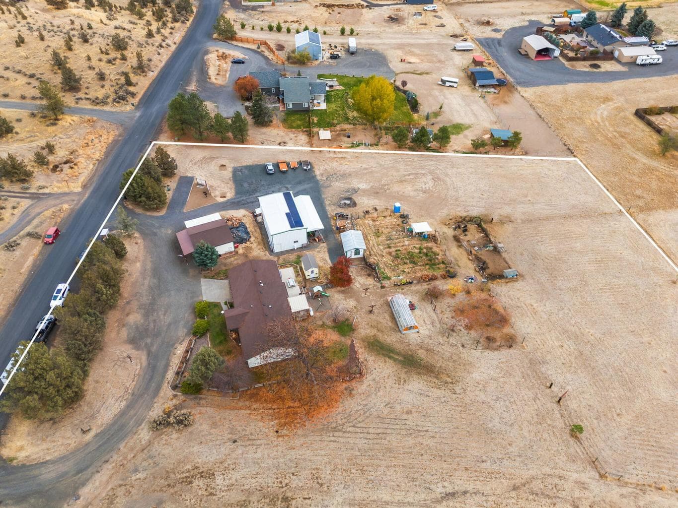 Photo of 775 SE Tumbleweed Lane 46 of 46