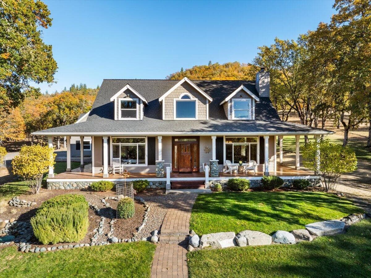 9412 John Day, Gold Hill, 97525