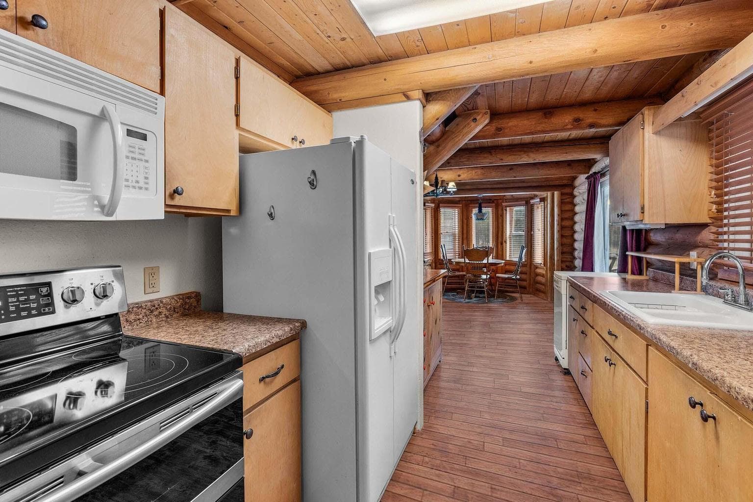 Photo of 16669 Willow Lane 7 of 23