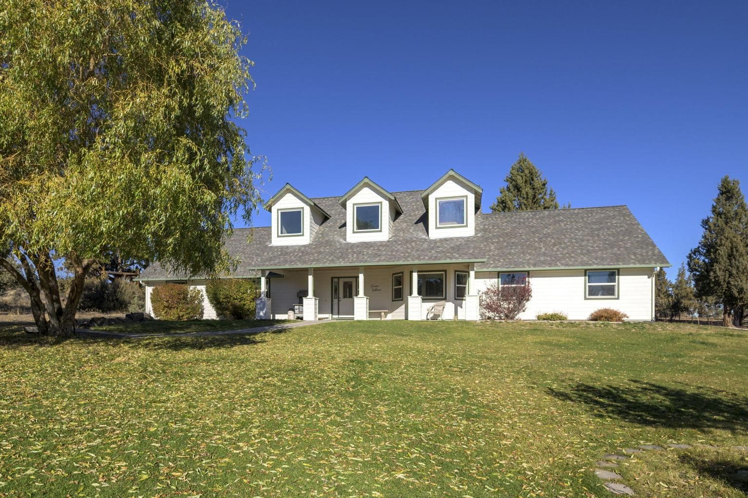 Photo of 6187 SW Jaguar Avenue 65 of 122