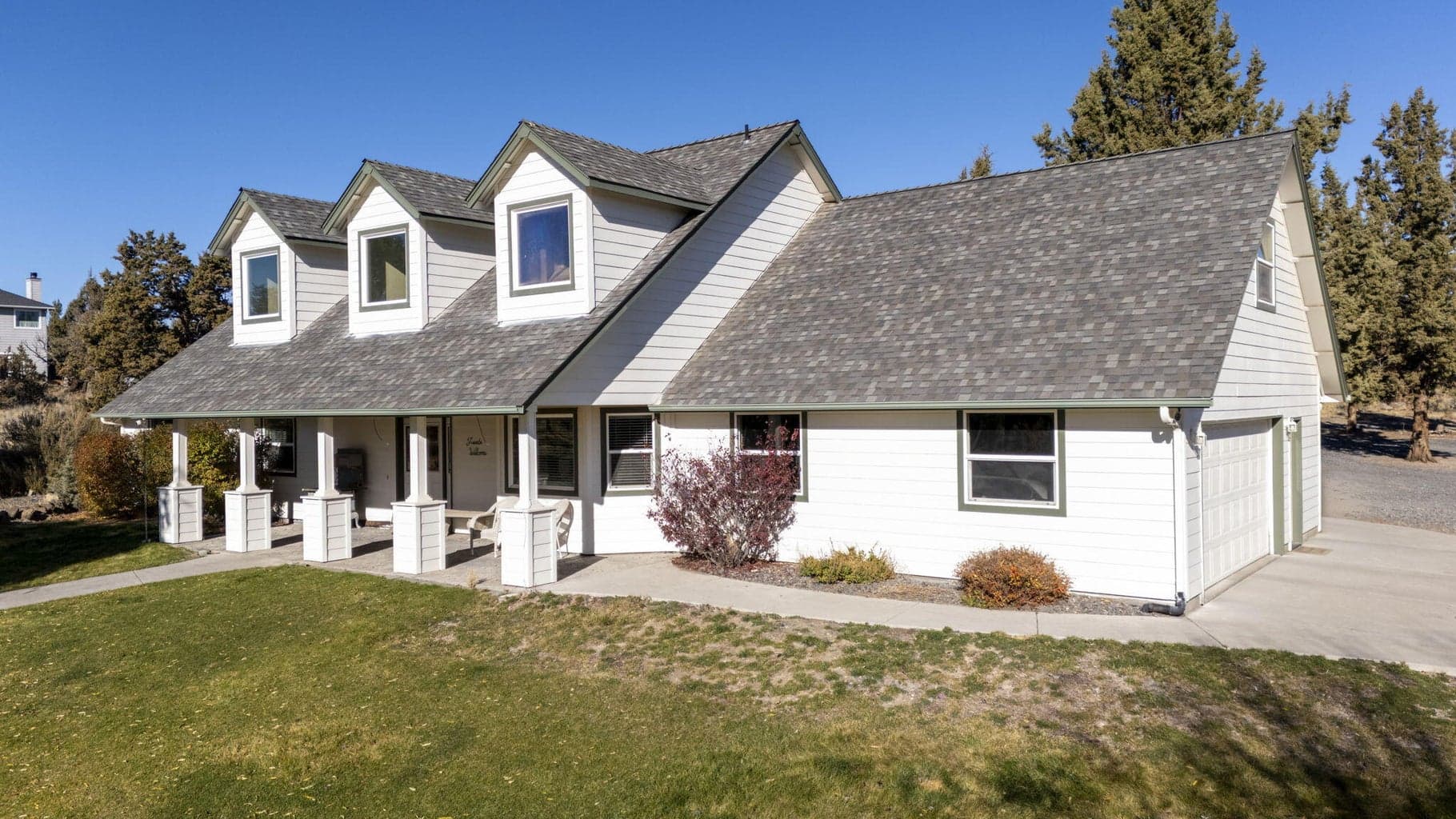 Oversized double car garage attached