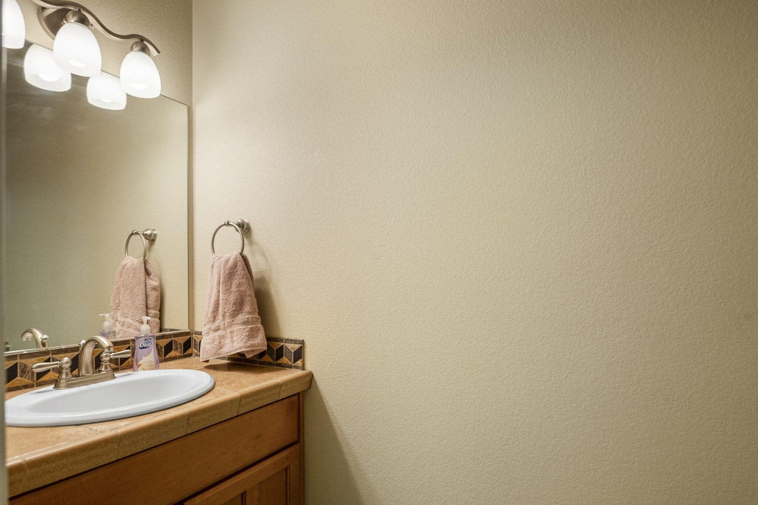 Half Bath of Laundry/mud room