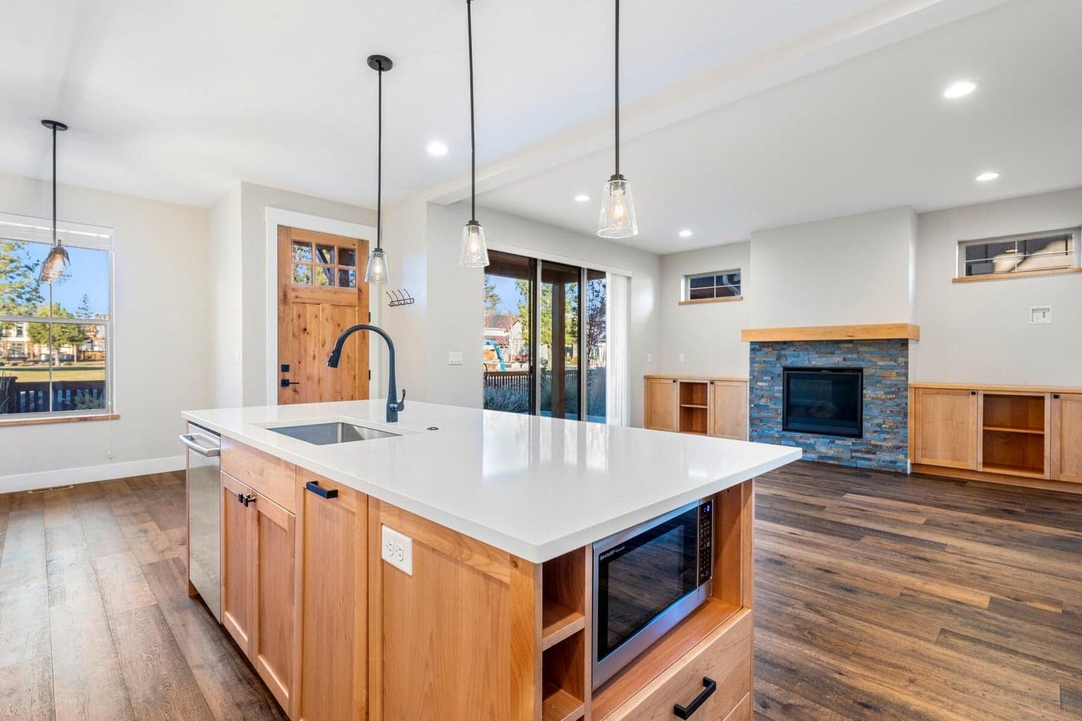 Photo of 1111 N Lavender Lane 8 of 39