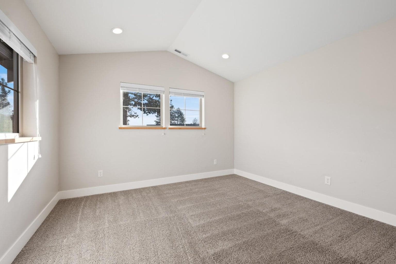Photo of 1111 N Lavender Lane 22 of 39