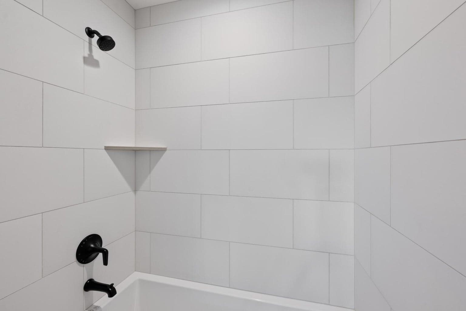 subway tile bath/shower combo