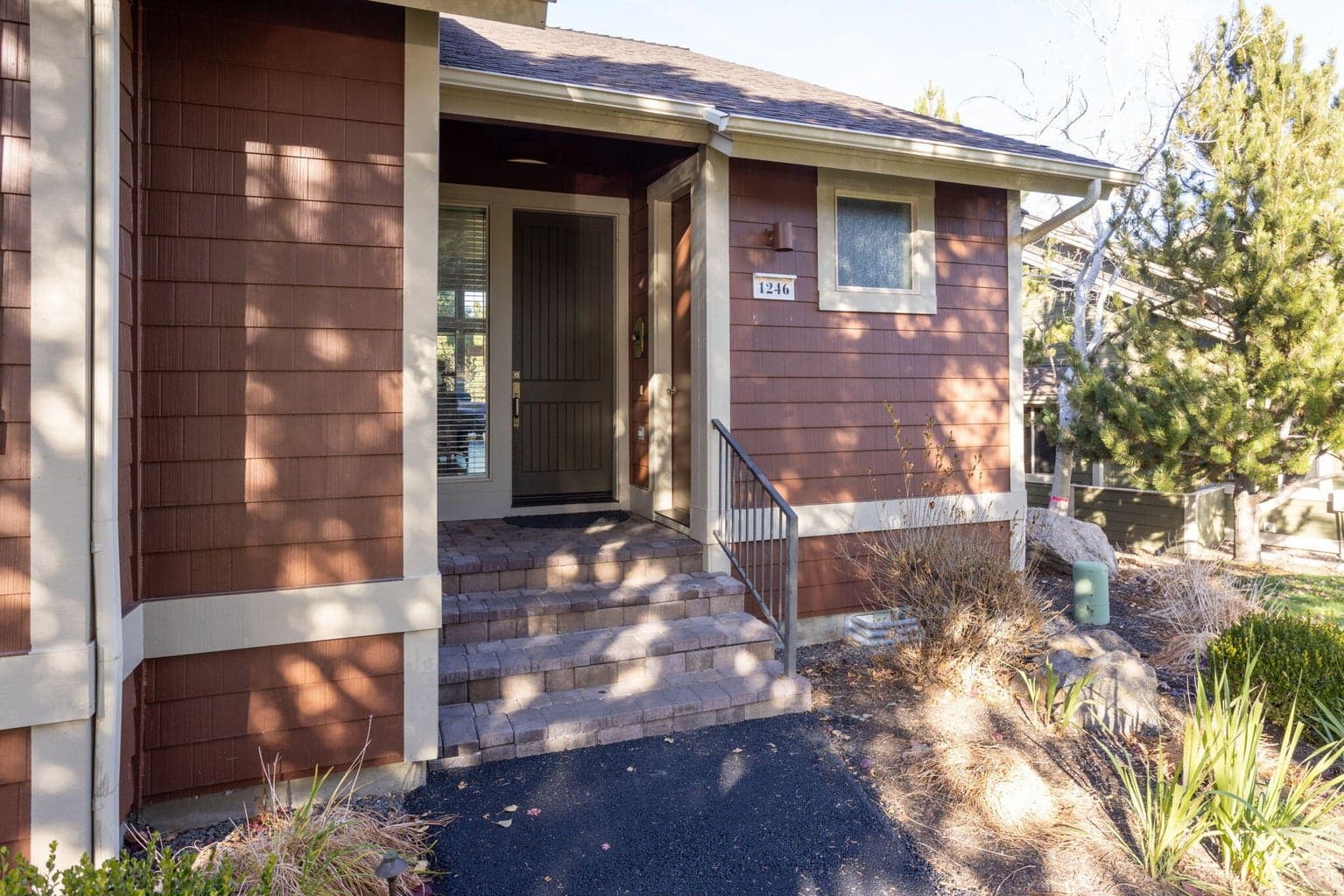 Photo of 1246 Highland View 2 of 33