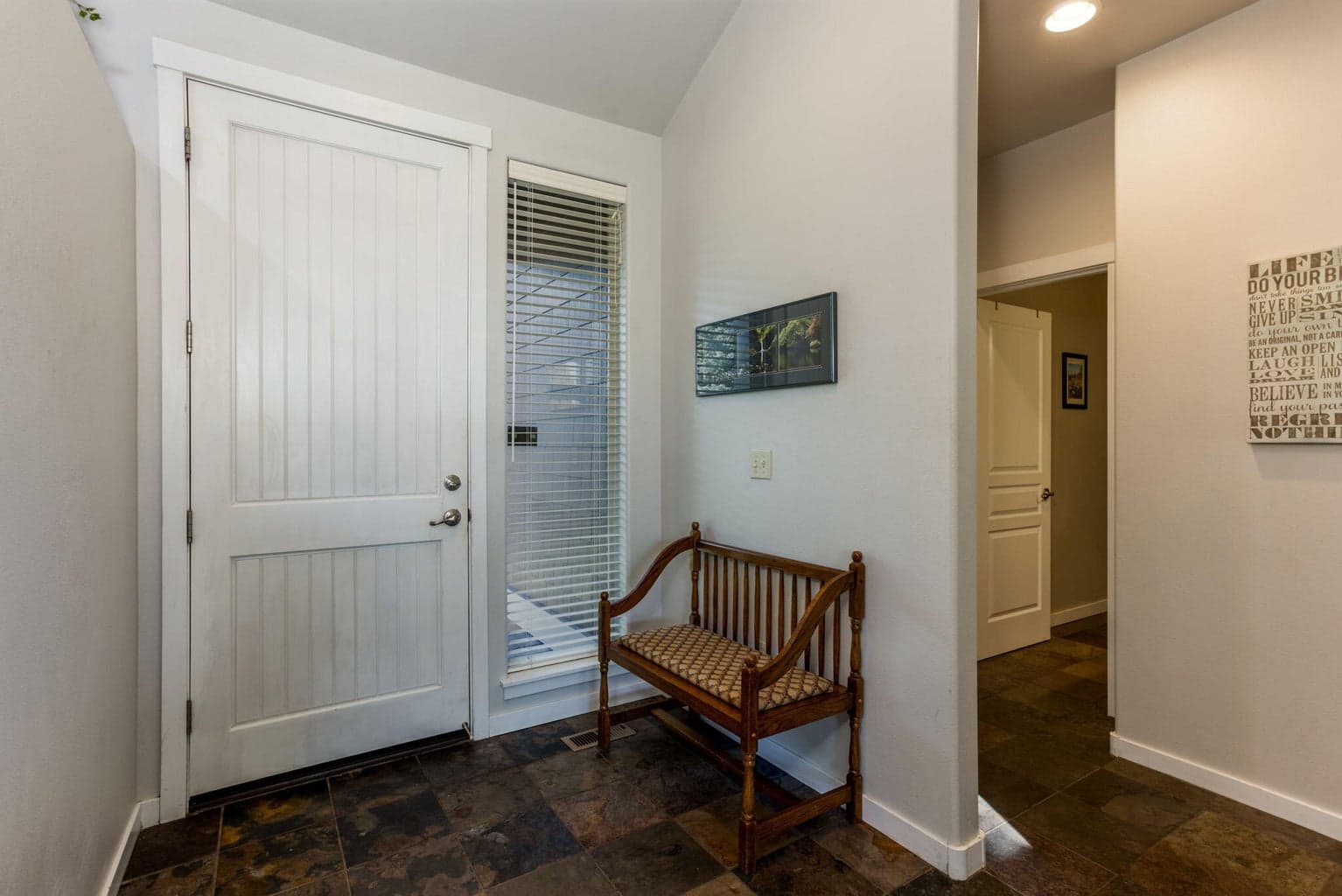 Photo of 1246 Highland View 3 of 33
