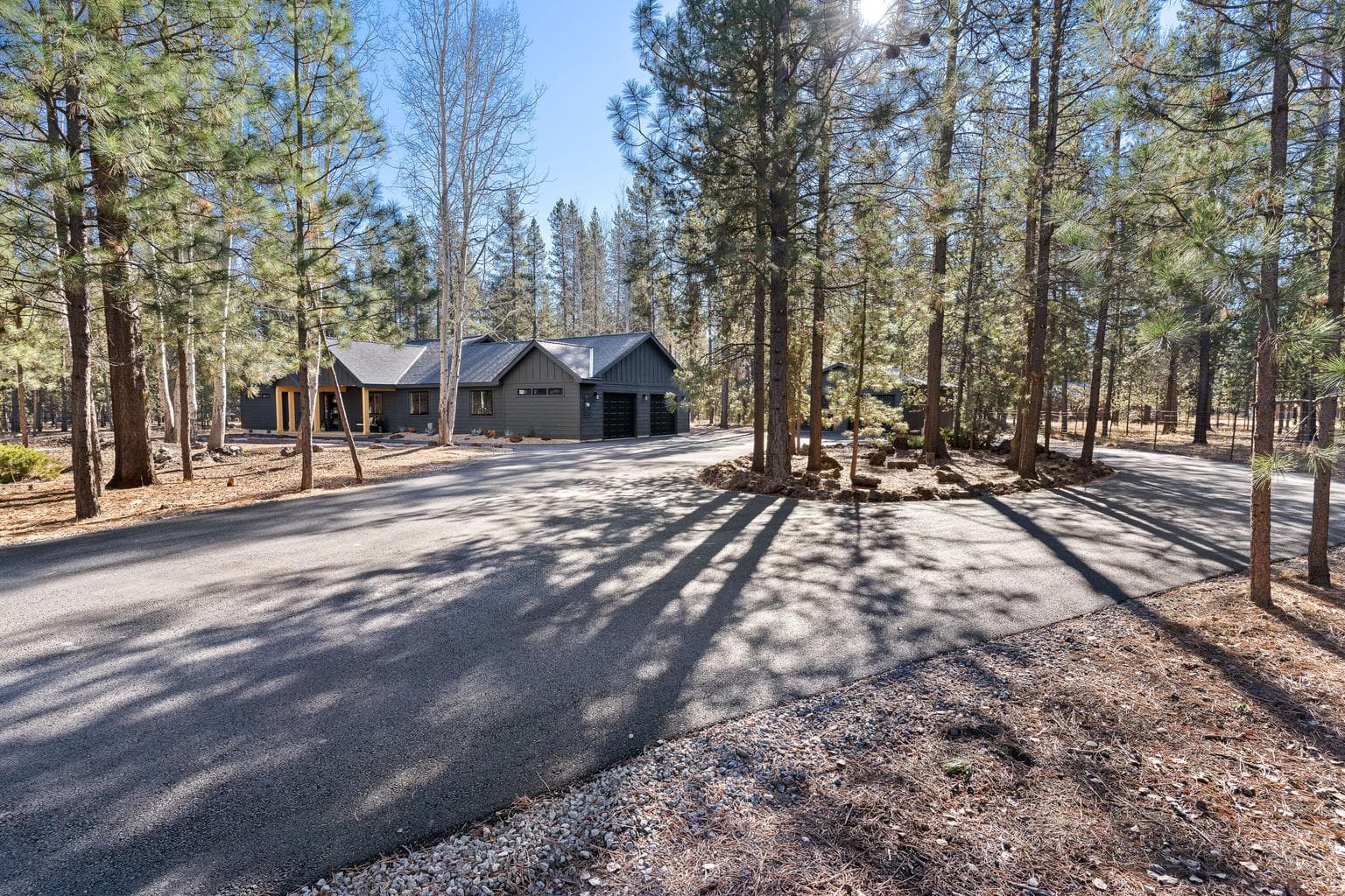 Photo of 15943 Cascade Lane 51 of 56