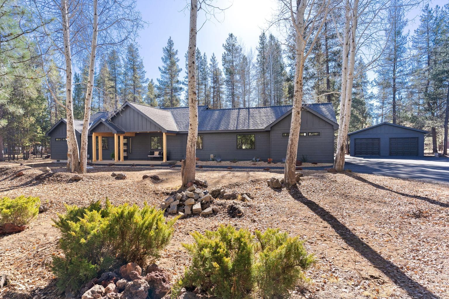 Photo of 15943 Cascade Lane 1 of 56
