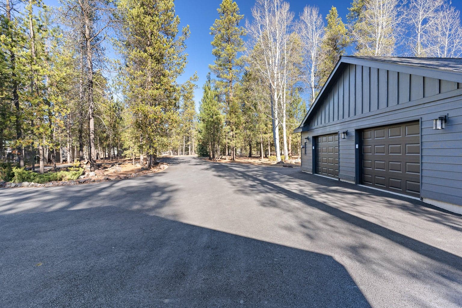 Photo of 15943 Cascade Lane 47 of 56
