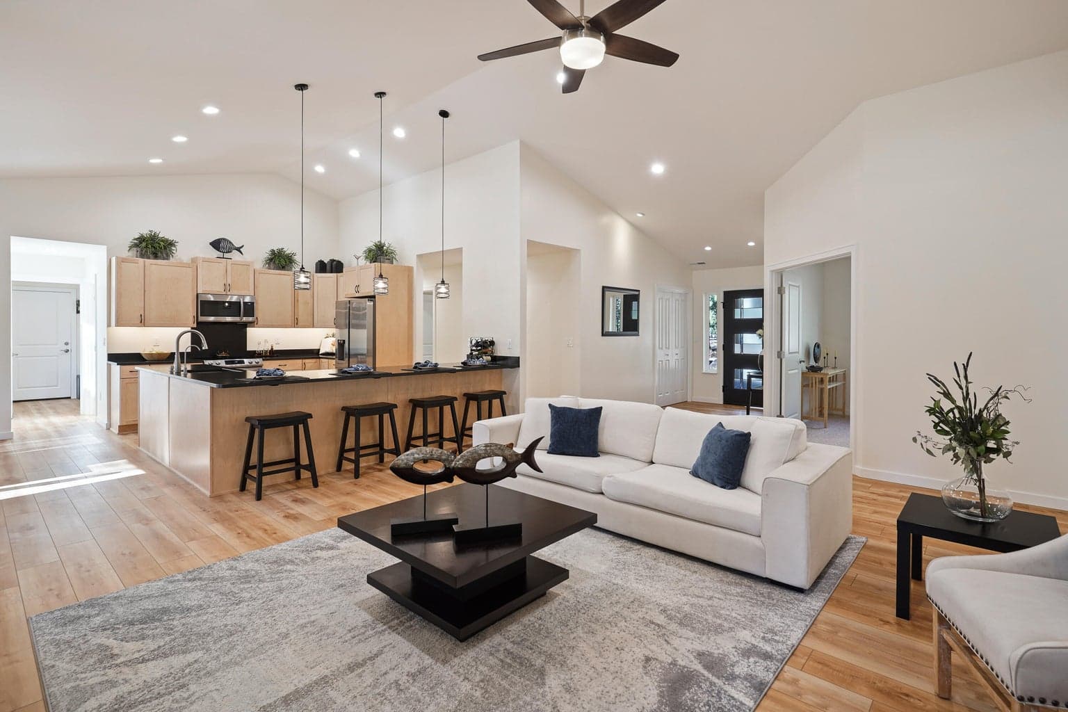 Photo of 15943 Cascade Lane 11 of 56