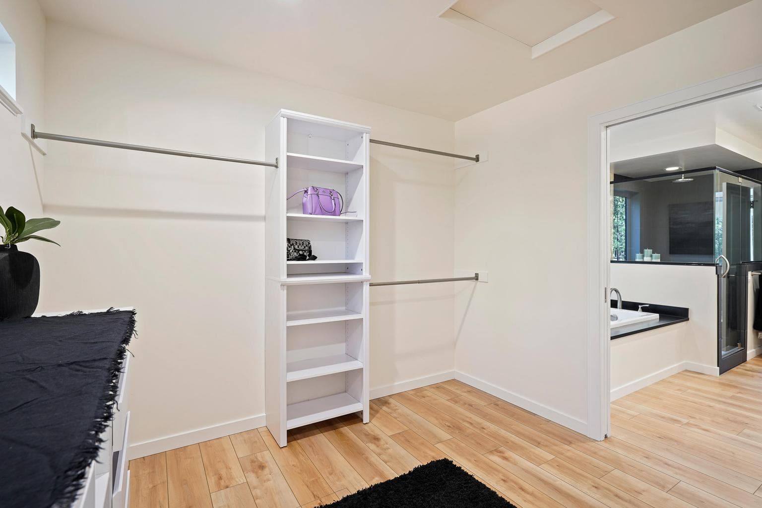 Photo of 15943 Cascade Lane 37 of 56