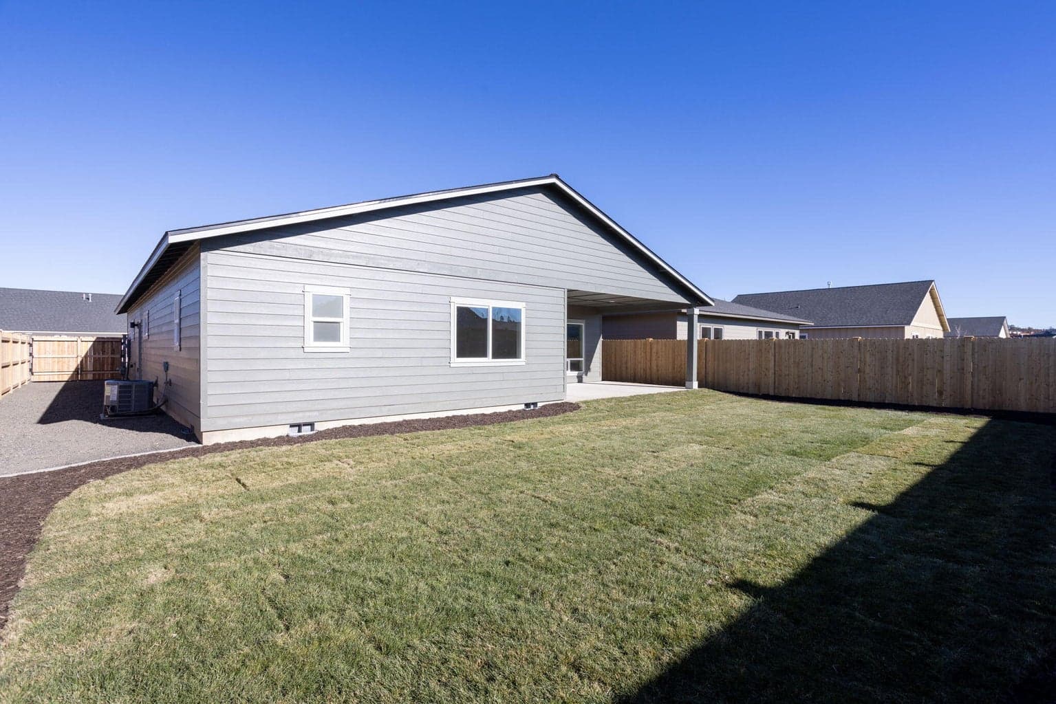 Photo of 4936 SW Yew Place 27 of 29