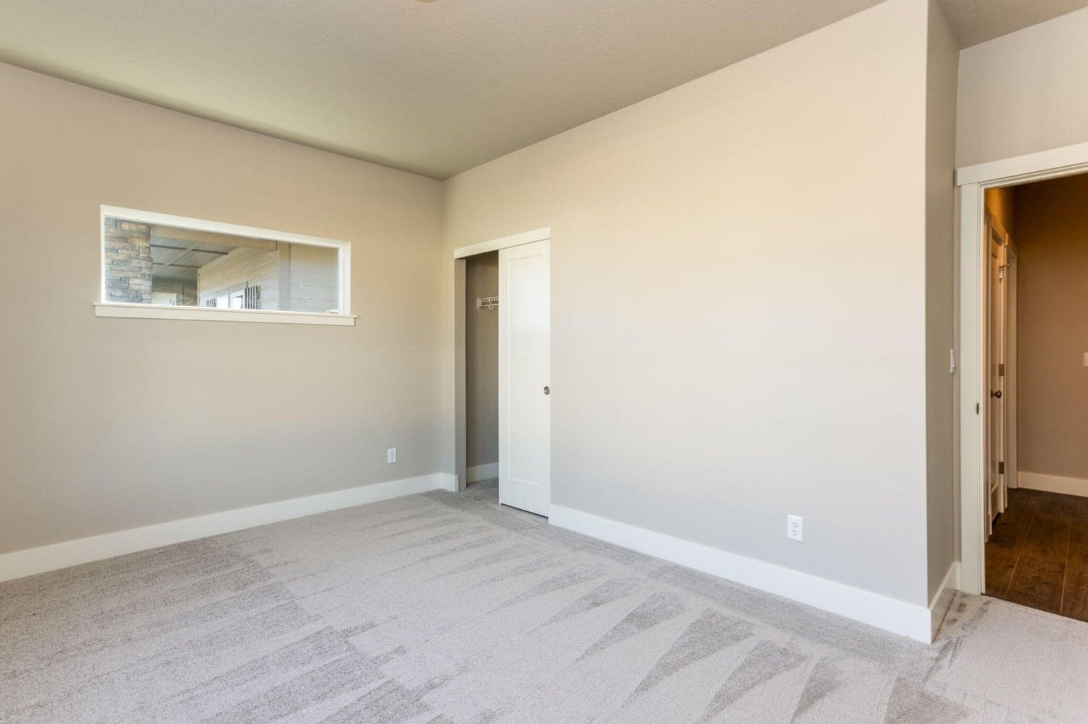 Photo of 4936 SW Yew Place 21 of 29