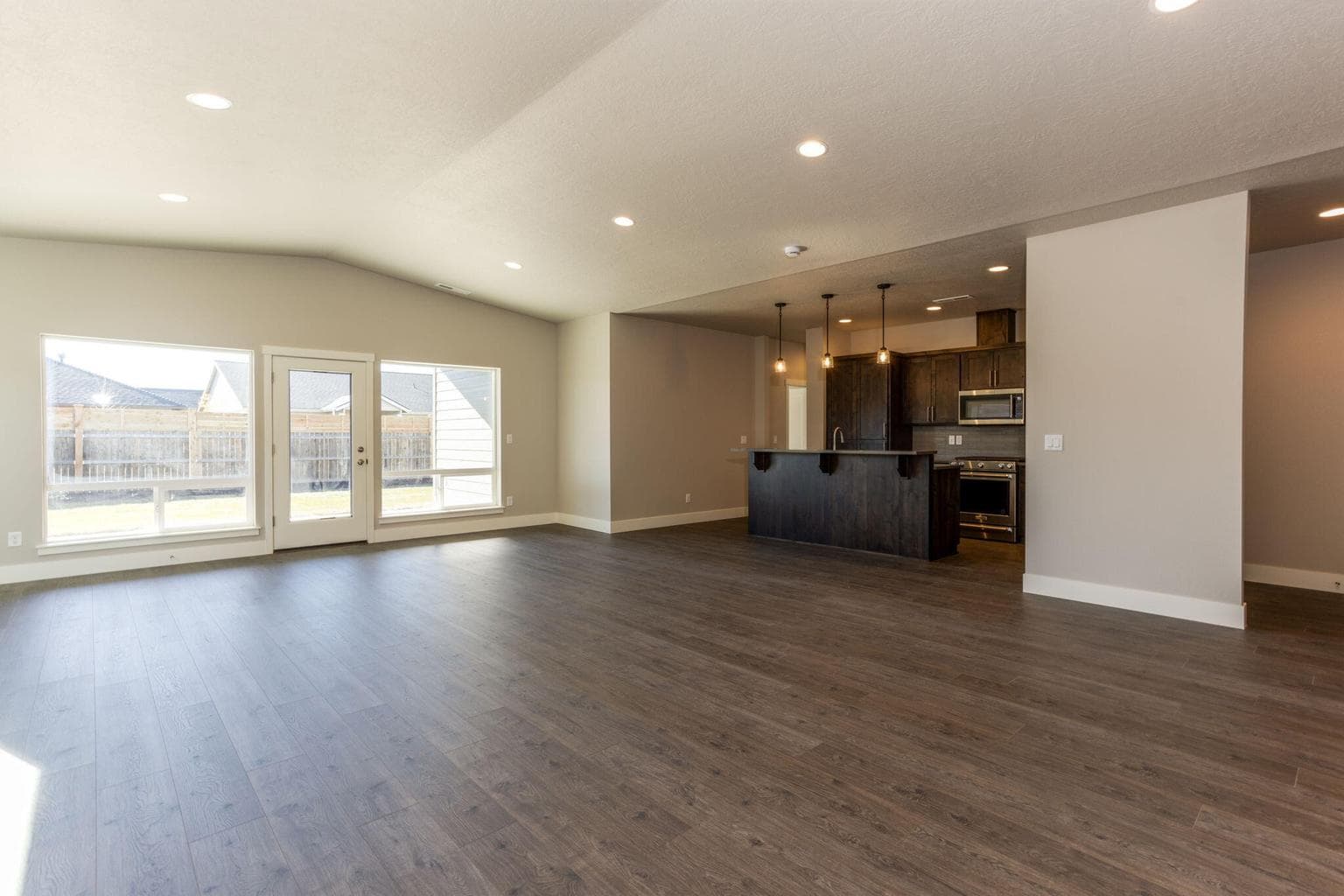 Photo of 4936 SW Yew Place 6 of 29