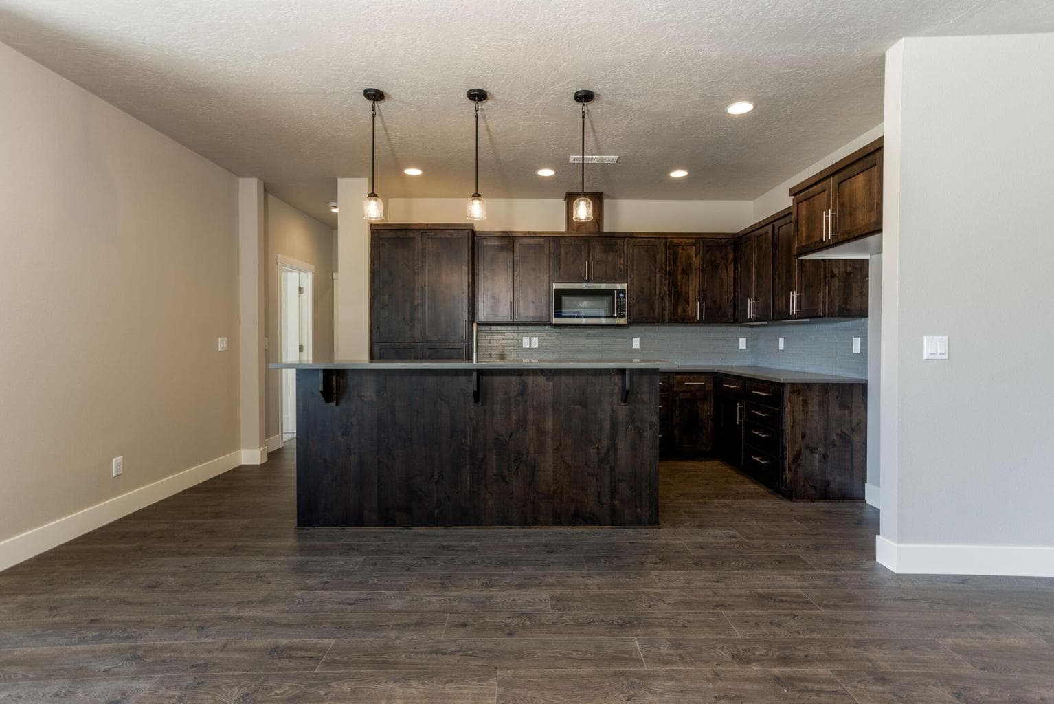 Photo of 4936 SW Yew Place 8 of 29