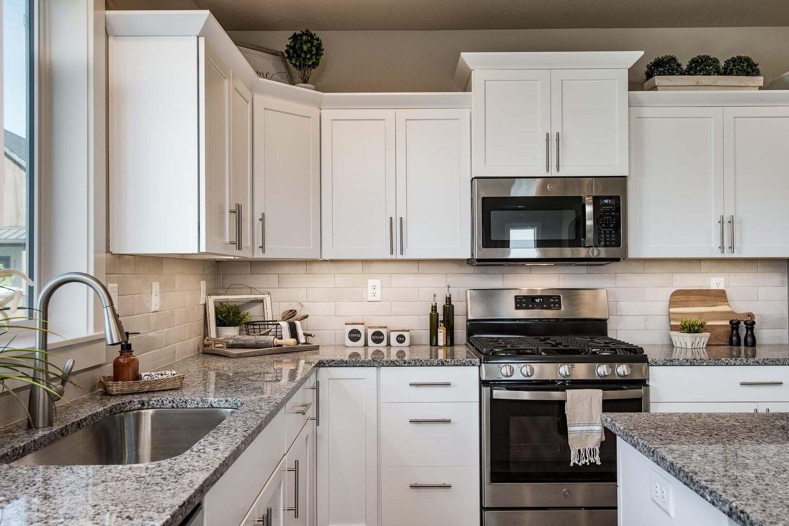 Photo of 3680 NW 8th Street 11 of 23