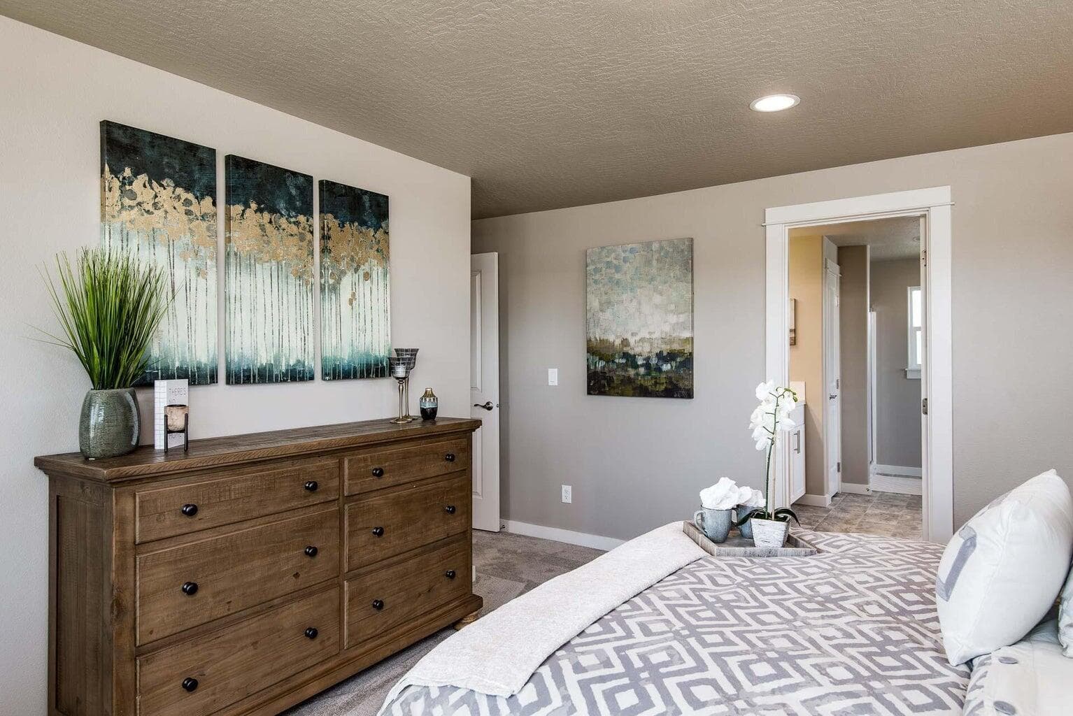 Photo of 3680 NW 8th Street 17 of 23