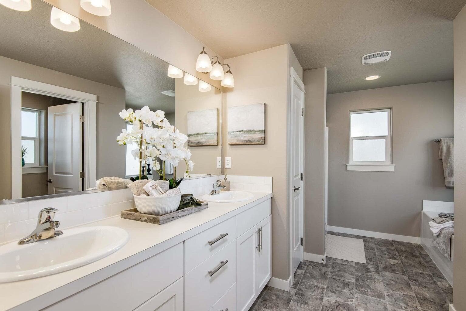 Photo of 3680 NW 8th Street 20 of 23