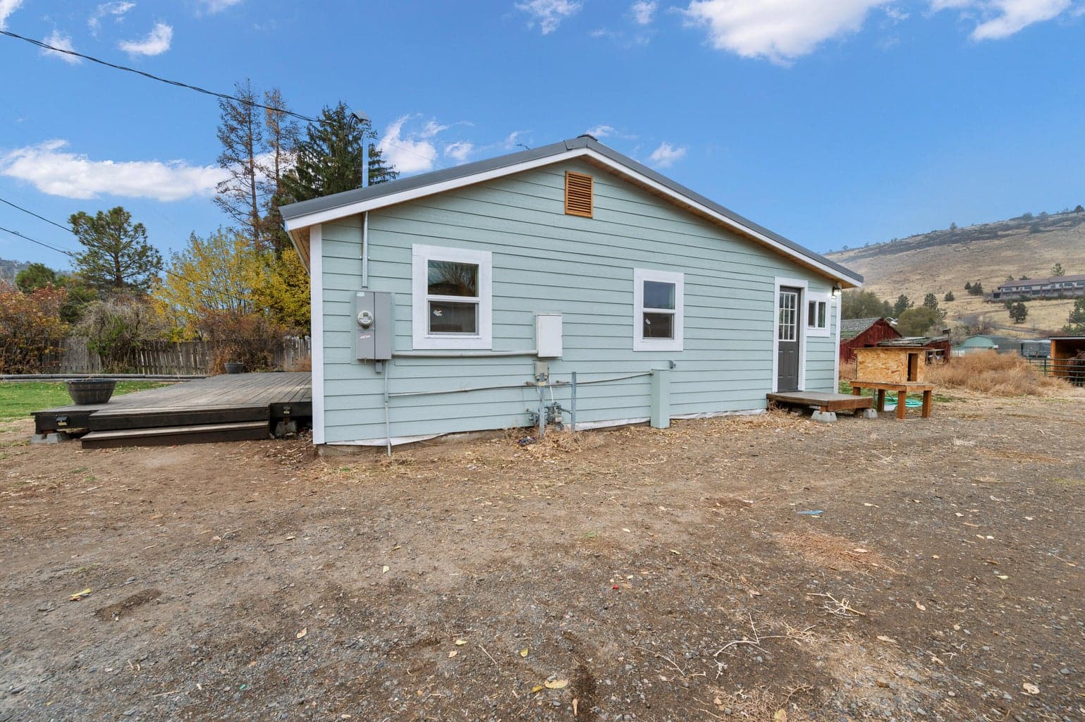 Photo of 2617 SE Paulina Highway 25 of 41