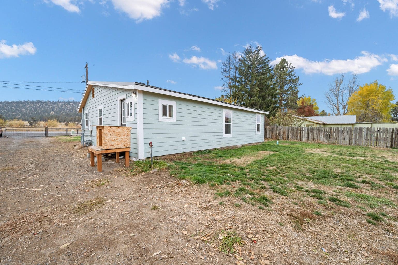 Photo of 2617 SE Paulina Highway 26 of 41