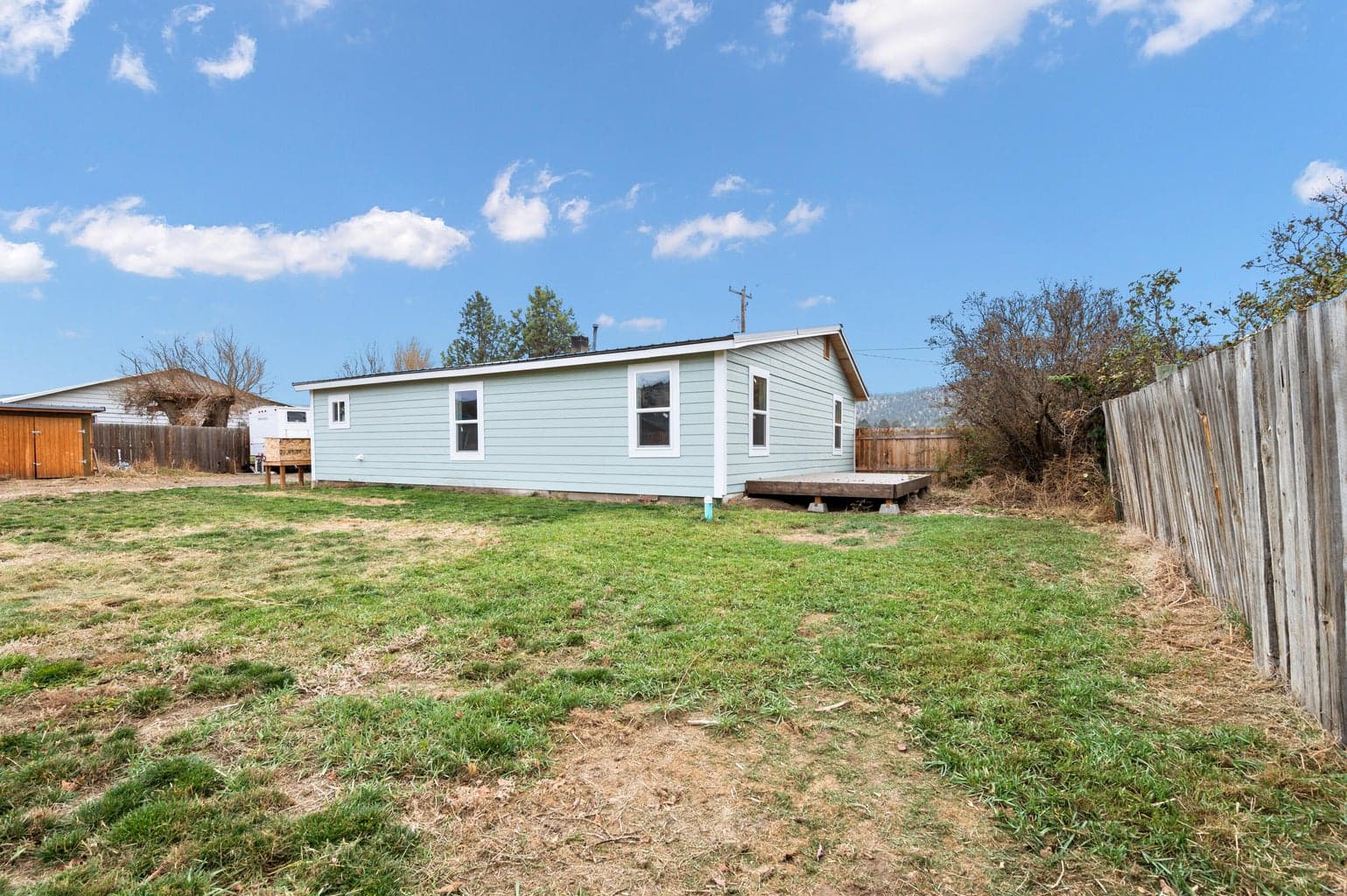 Photo of 2617 SE Paulina Highway 28 of 41