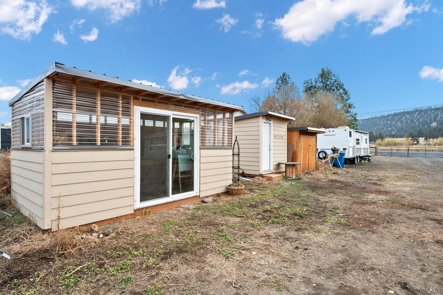 Photo of 2617 SE Paulina Highway 35 of 41