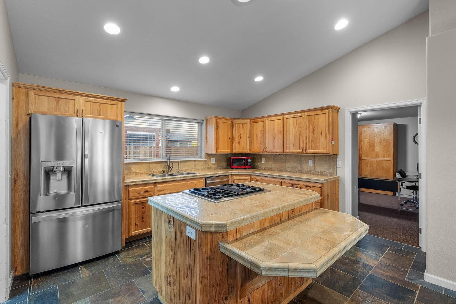 Photo of 26 NE Buena Villa Drive 10 of 30