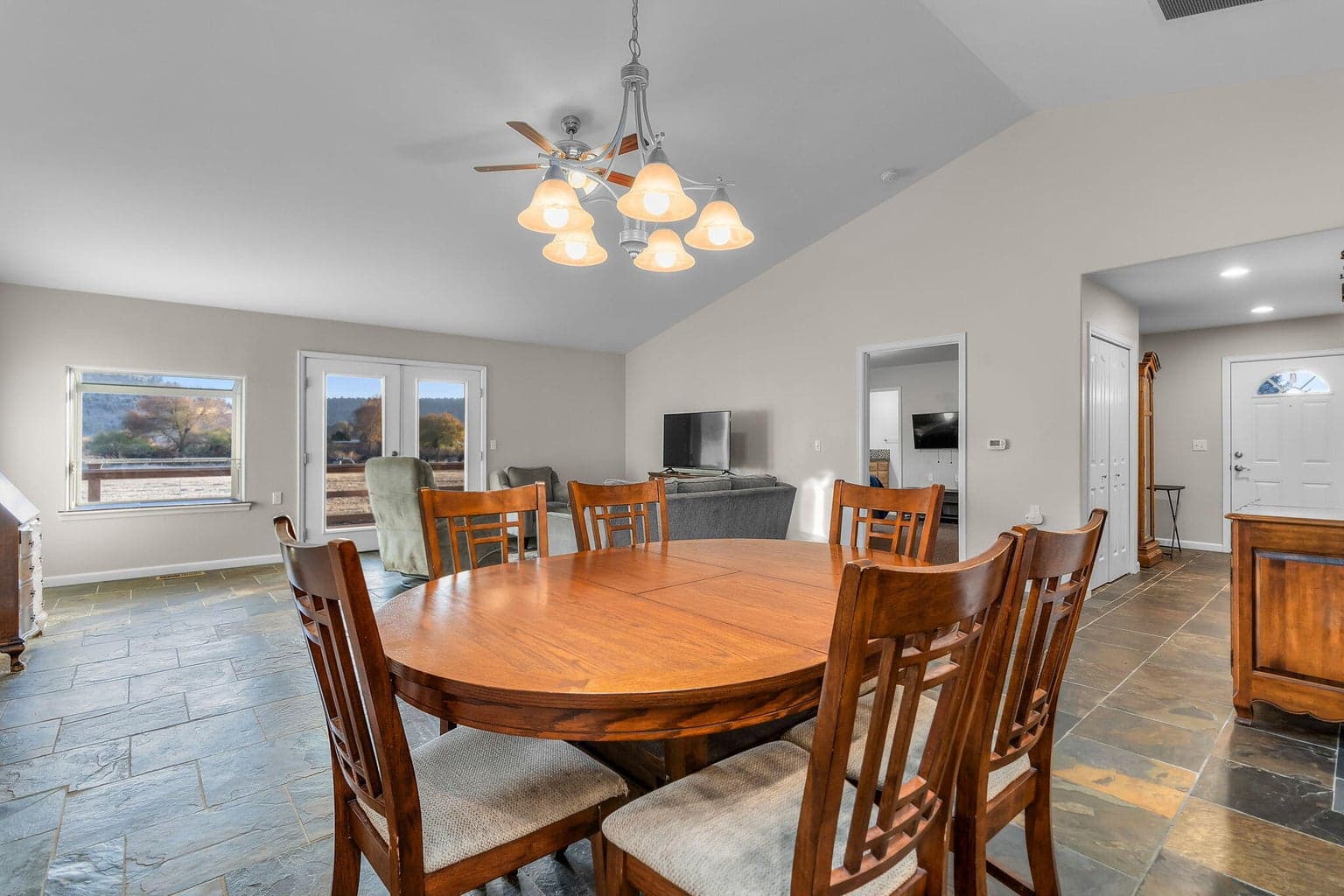 Photo of 26 NE Buena Villa Drive 11 of 30