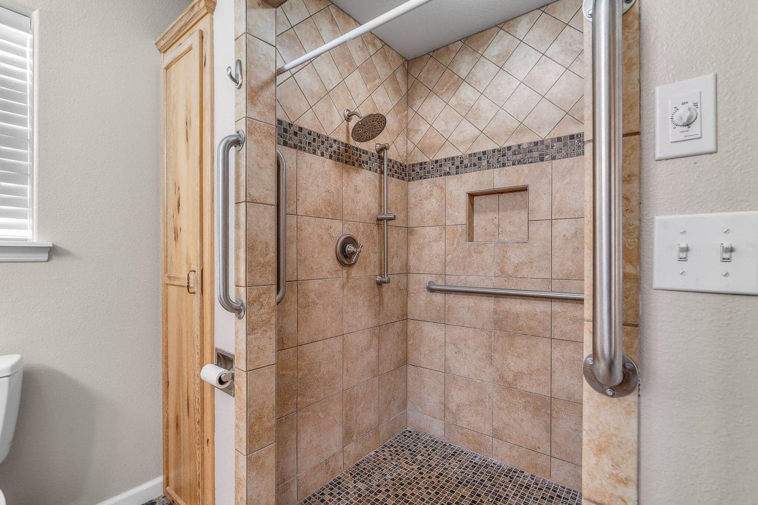 Photo of 26 NE Buena Villa Drive 18 of 30