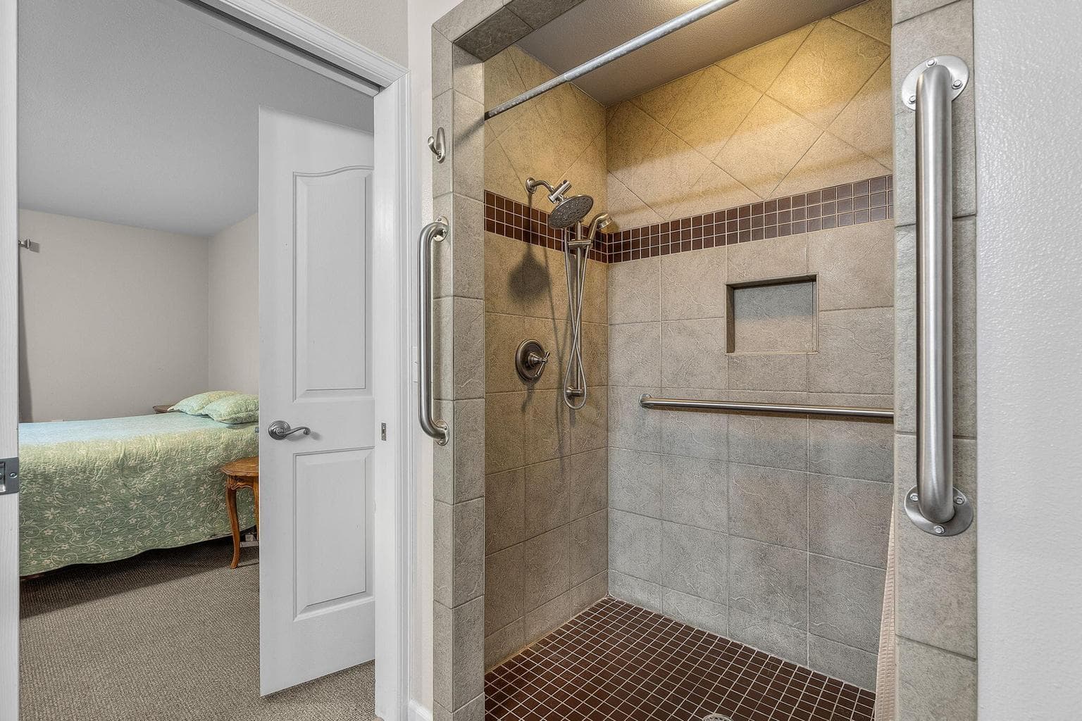 Photo of 26 NE Buena Villa Drive 22 of 30