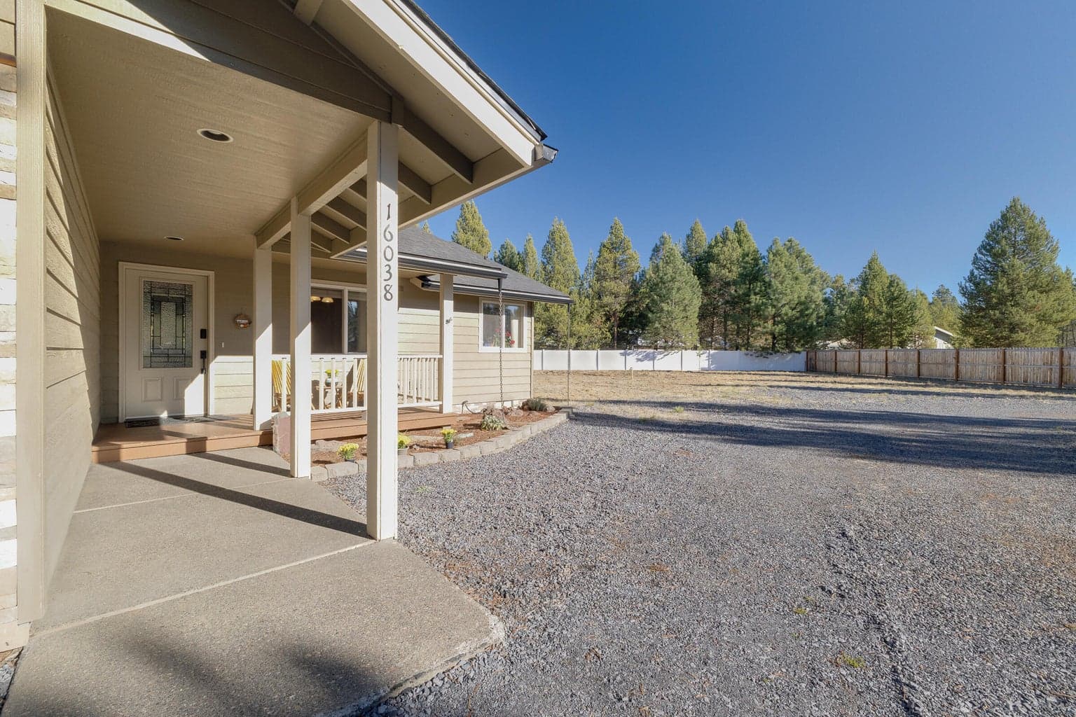 Photo of 16038 Sunset Lane 3 of 32