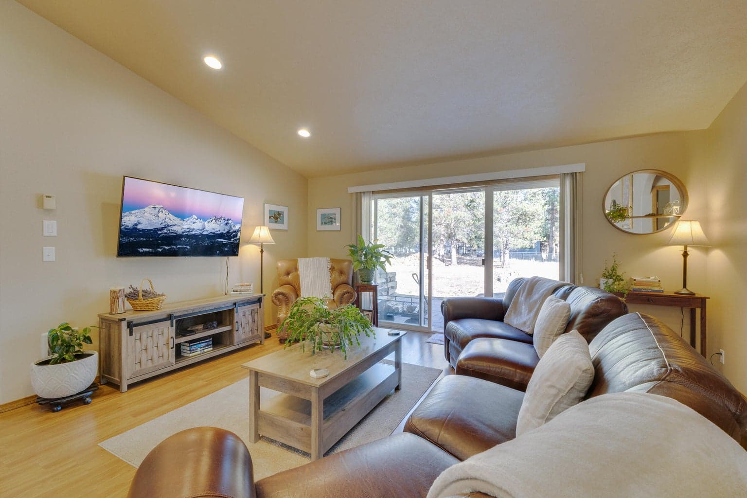 Photo of 16038 Sunset Lane 10 of 32