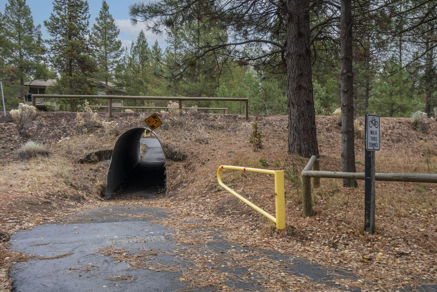 Paths just steps from the back deck - walk or bike to Swimming, Dinner, Nature Center - You're in the middle of it all