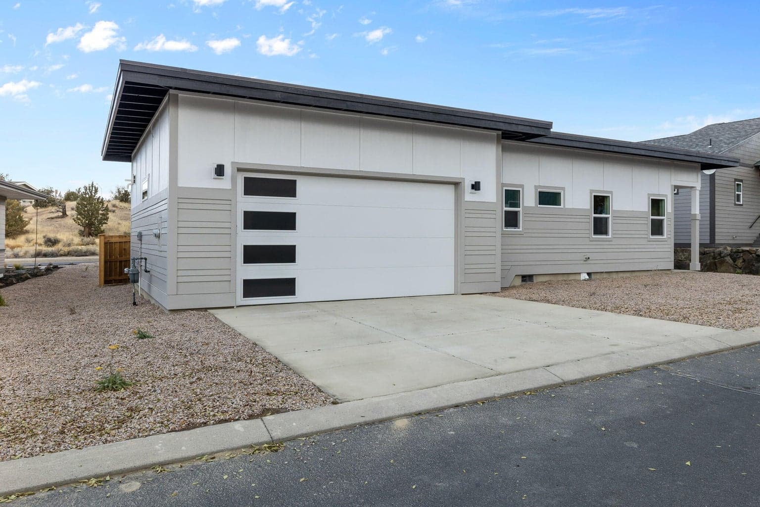 Photo of 1051 SE Fescue Lane 28 of 30