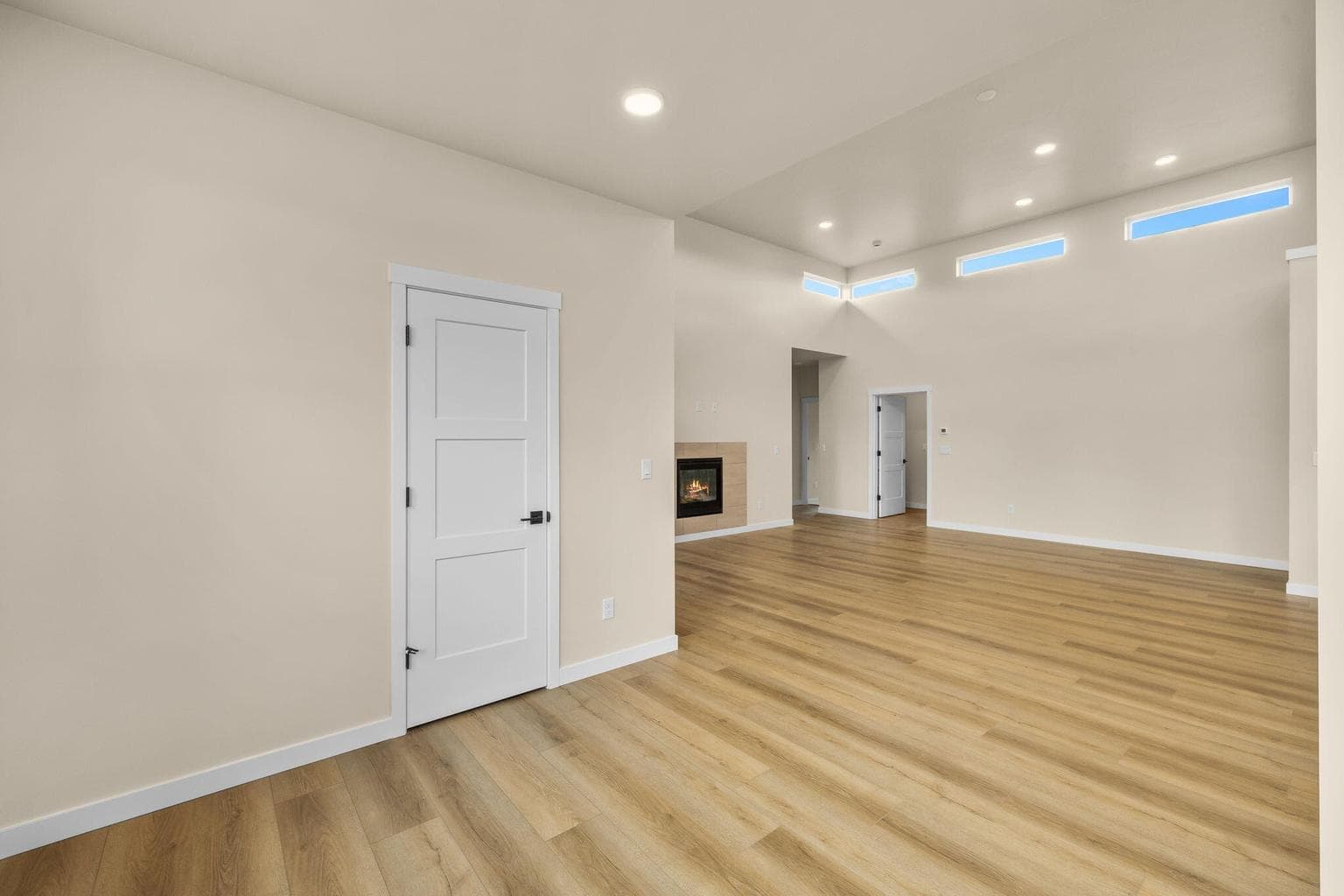 Photo of 1051 SE Fescue Lane 14 of 30